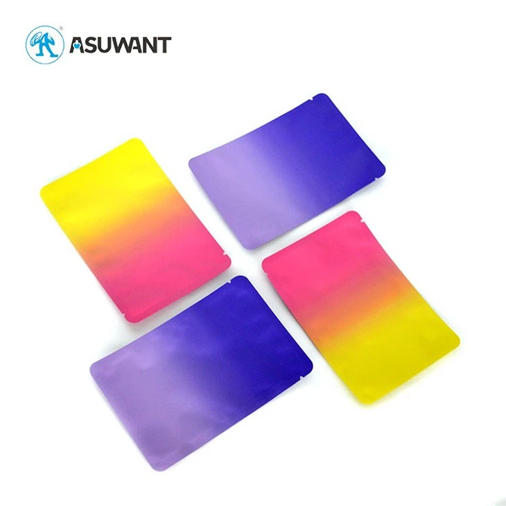 3 stranske tesnilne zadrge z nihanjem vrečke Dokaz zelišč plastis pred rolo embalaža po meri natisnjene vrečke